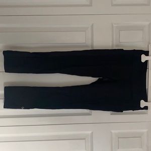 Size 4 Lululemon Black Legging - 3/4 Length